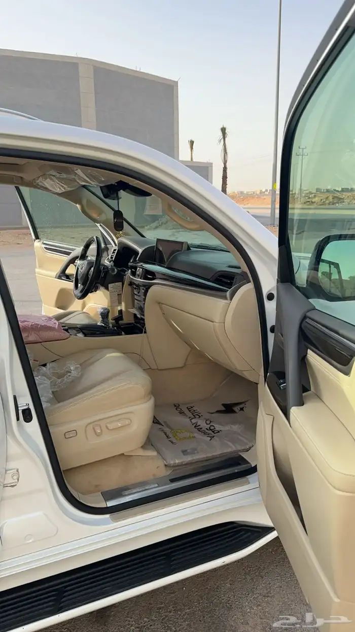 لكزس 21 سعودي. نضيف وماشي 52. الف فقط. 12