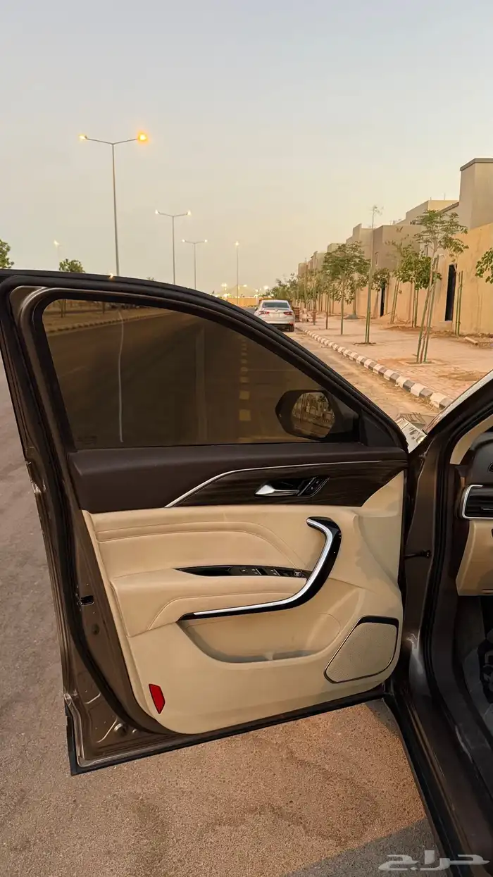 للبيع جيب صيني فاو T77 57