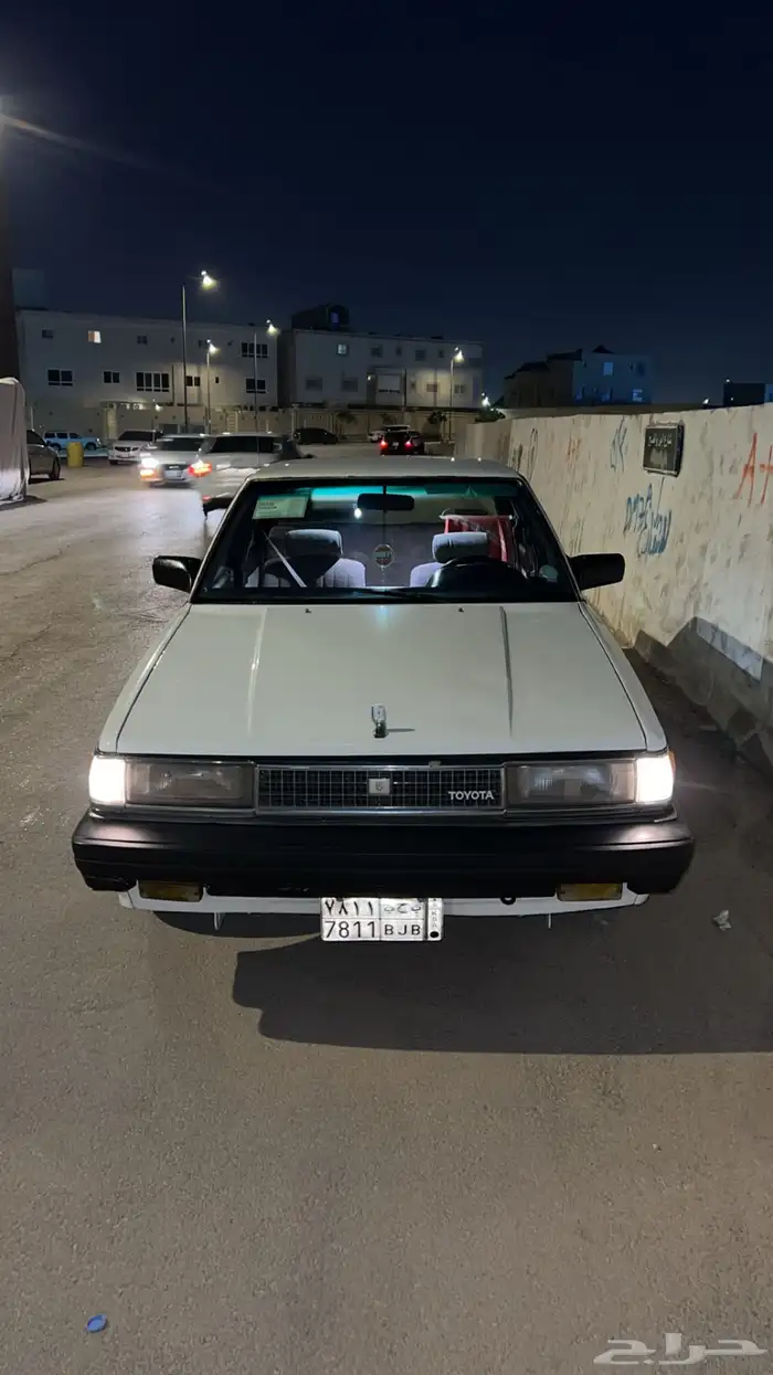 كرسيدا 1988 نظيفه ممشى 261 الف لاهل الصنف 9