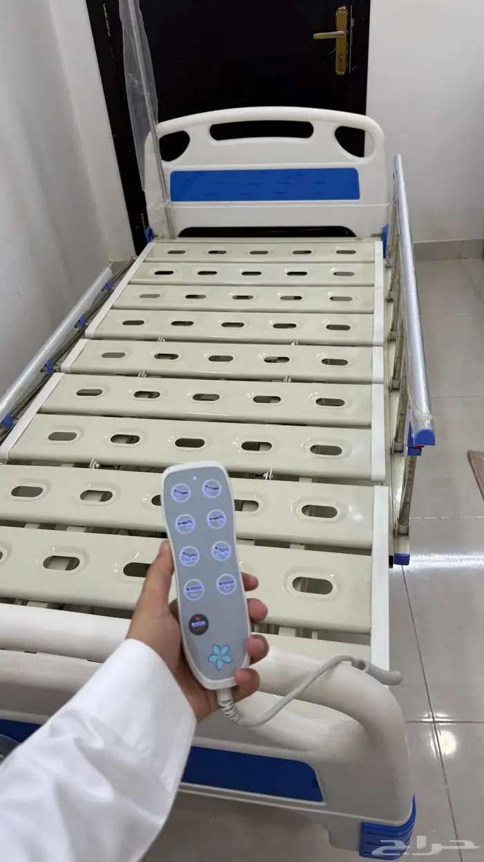 سرير طبي كهربائي 1