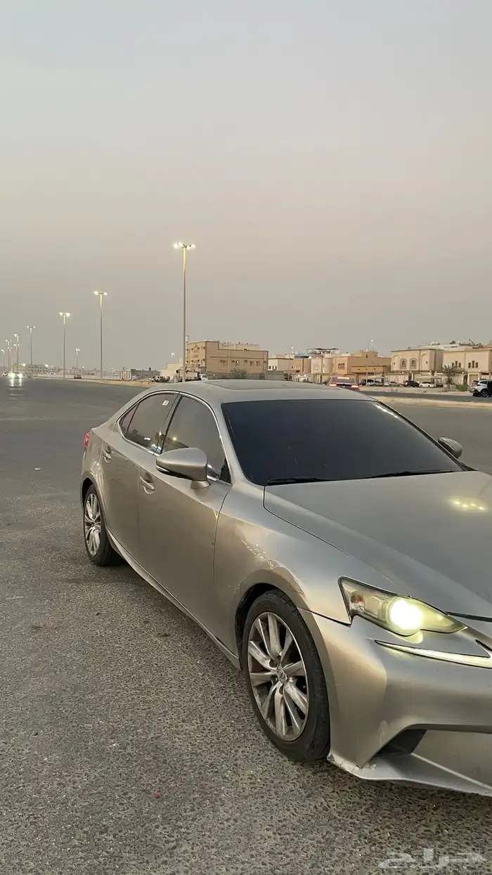 للبيع لكزس is250 2014 3