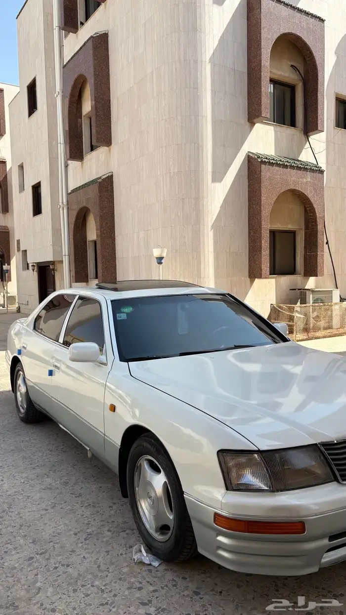 لكزس ال اس 30