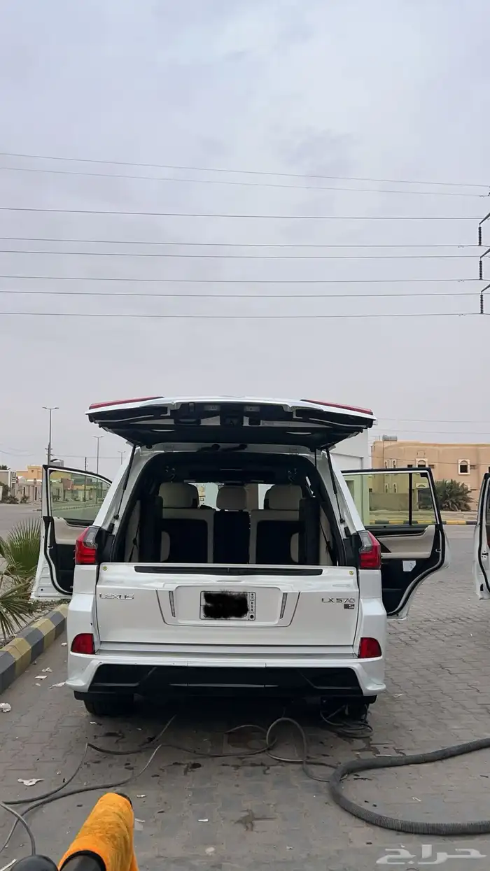 لكزز570 LX 2018سعودي DD فل كامل داخلي اف وايت 7