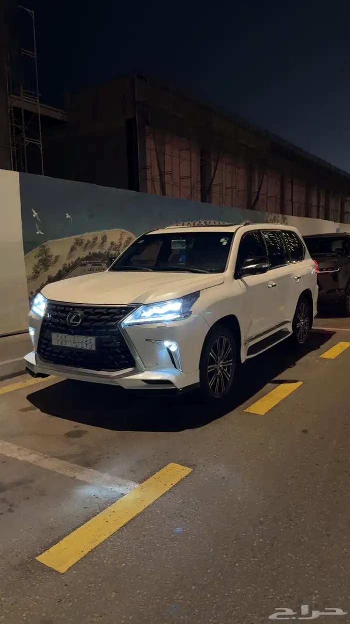 جيب لكزس LX570 معدل من 2009 الى 2021 0