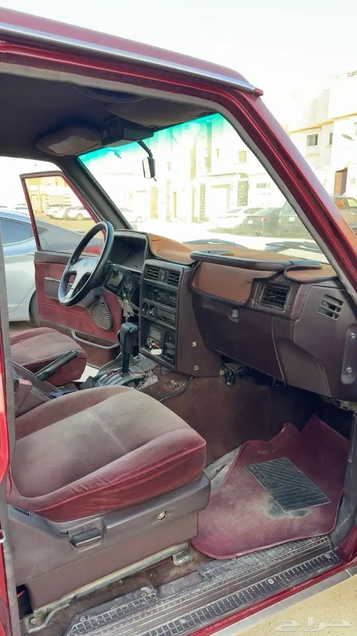 نيسان سفاري موديل 1993 28