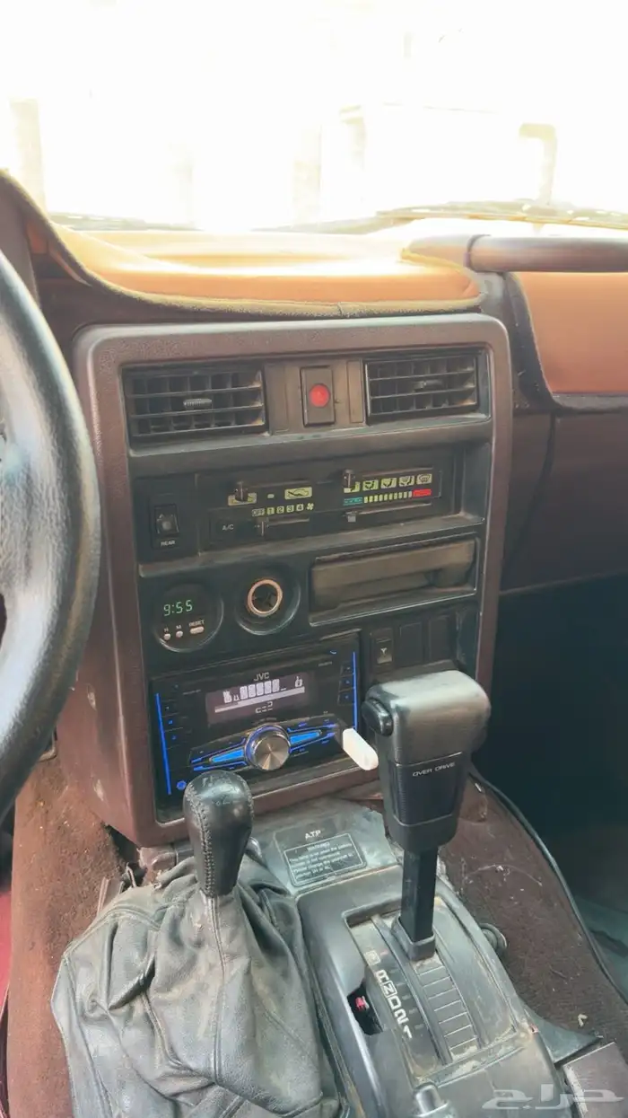 نيسان سفاري موديل 1993 18