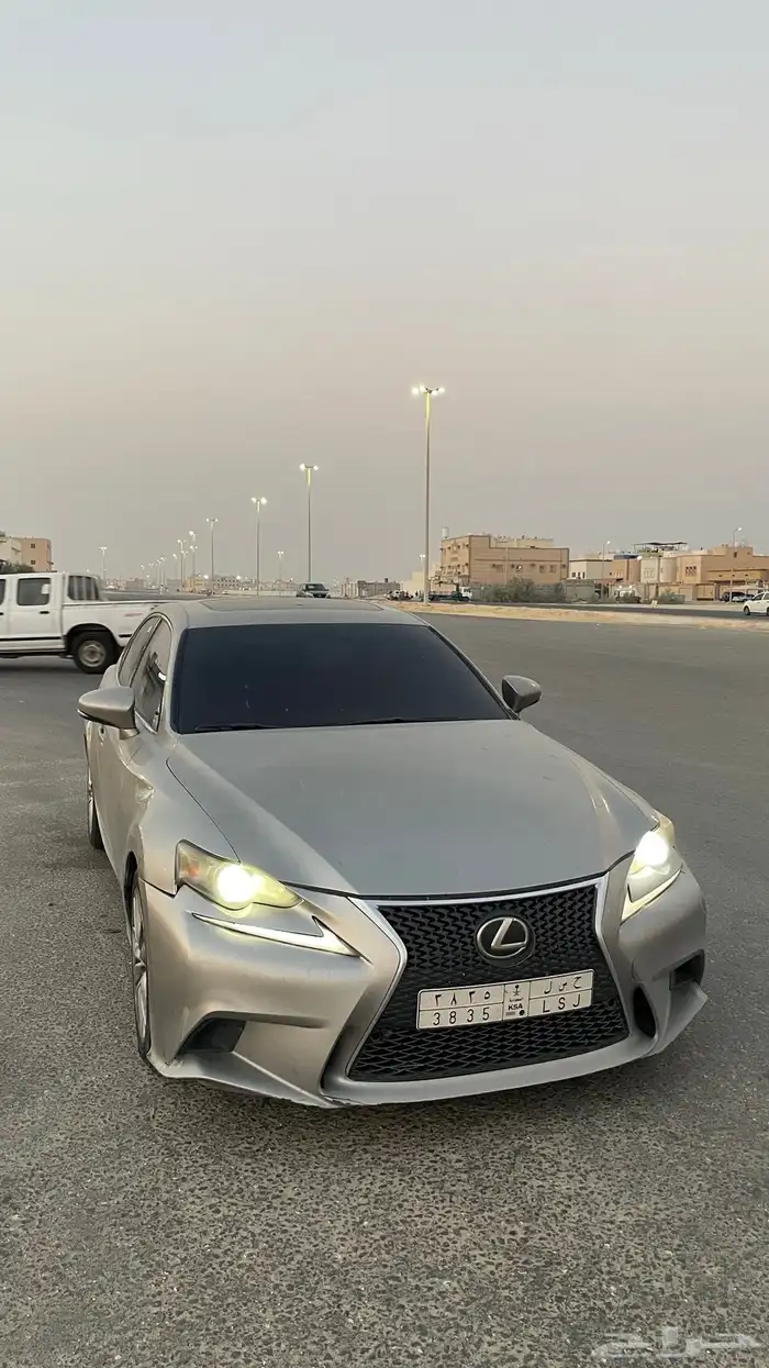 للبيع لكزس is250 2014 0