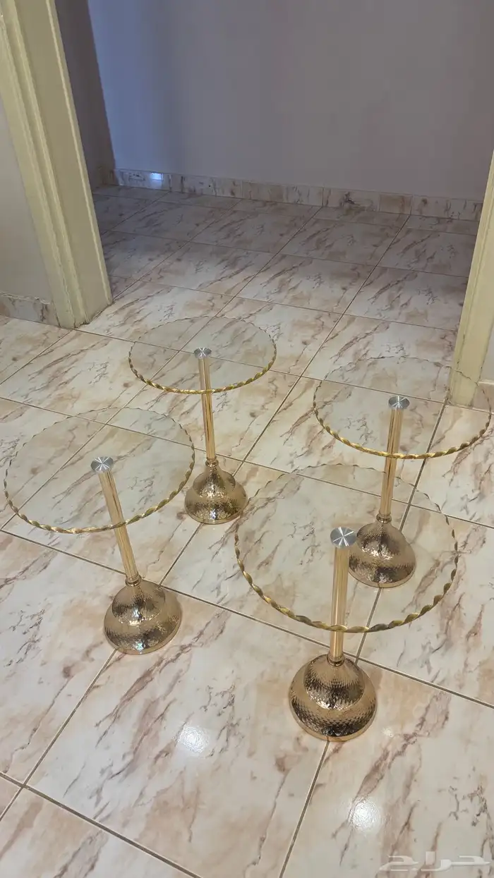 للبيع طاولات خدمة 0