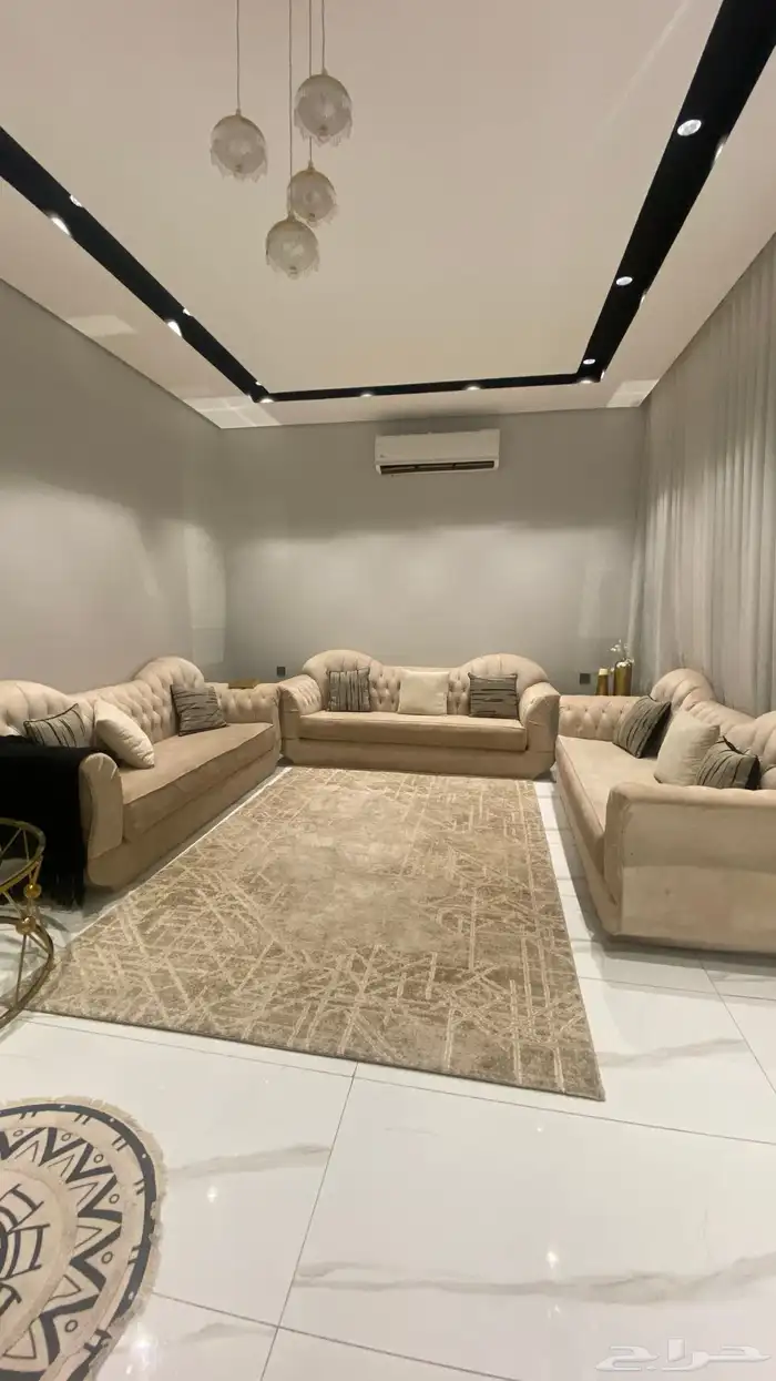 كنب للبيع مع طاولات 0
