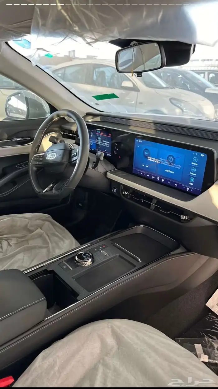 فورد تورس امبيانتي بنزين 2026 كاش وتقسيط لدى الثواب 4