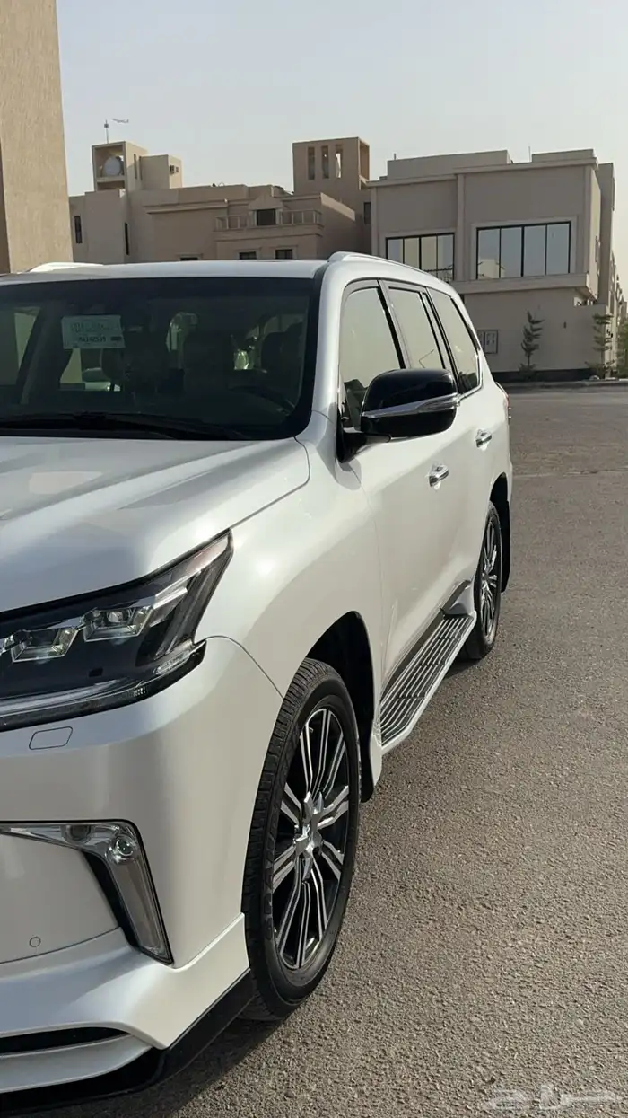 لكزس 21 سعودي. نضيف وماشي 52. الف فقط. 1
