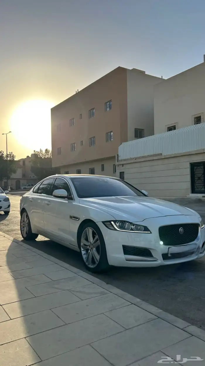 جاكوار xf 2016 4