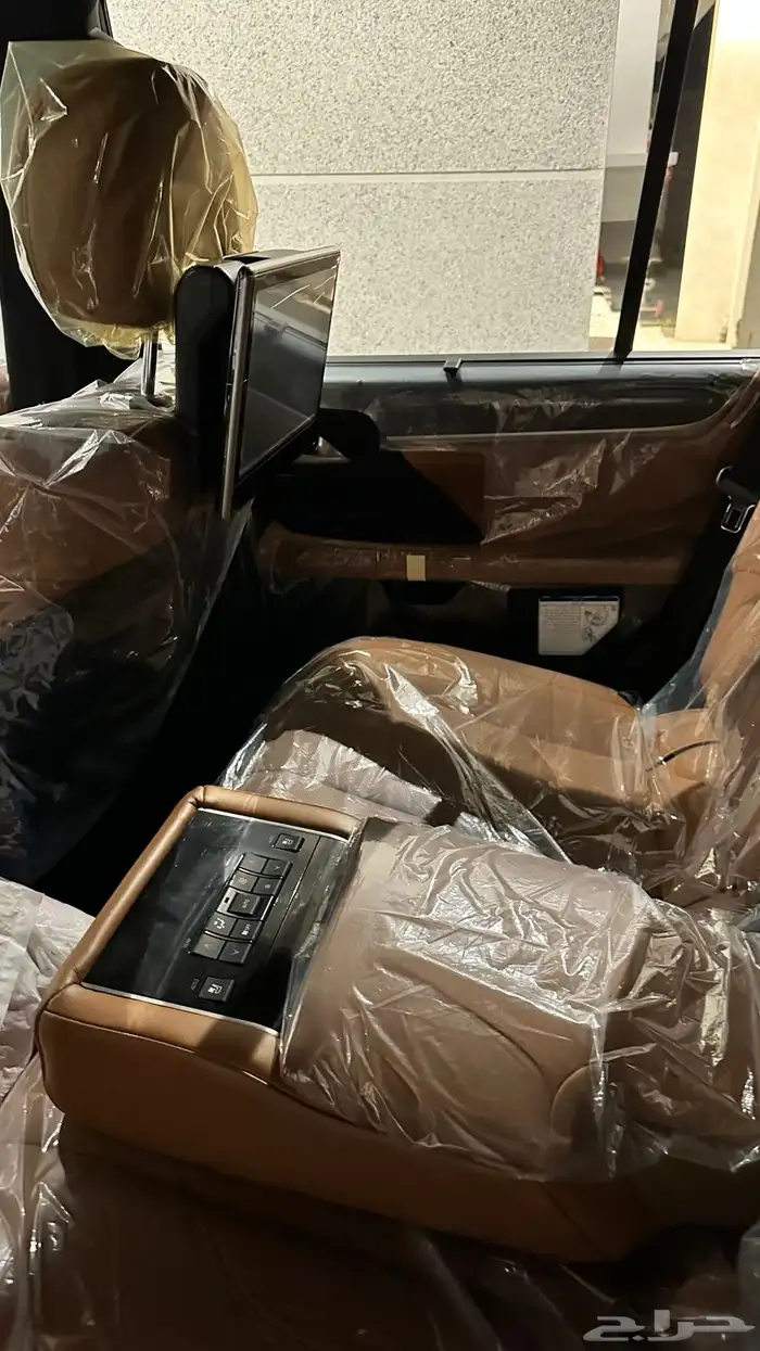 للبيع جيب لكزس Lx 570 موديل 2021 لون زيتي 1