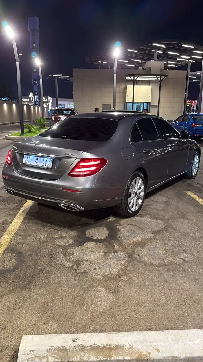 مرسيدس E300 اعلى فئه 2020 5