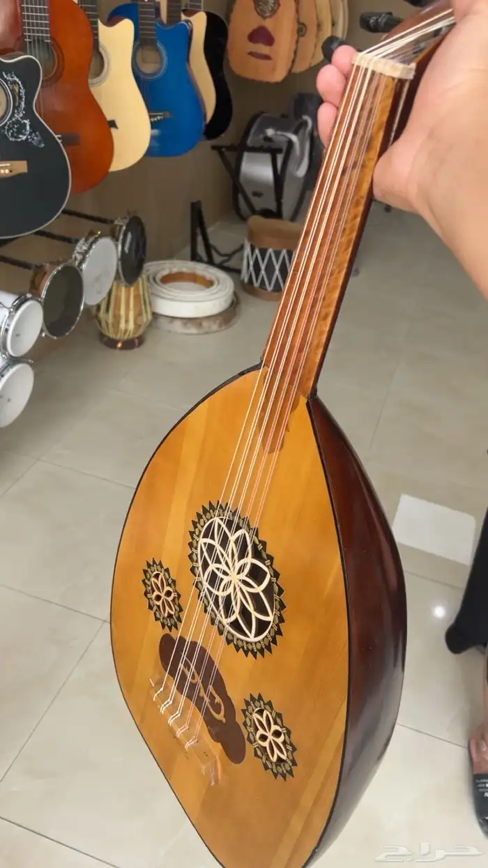 عود موسيقي 0