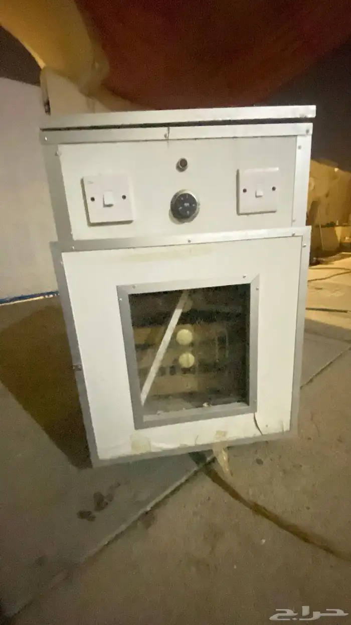 فقاسة بيض للطيور والدواجن 1