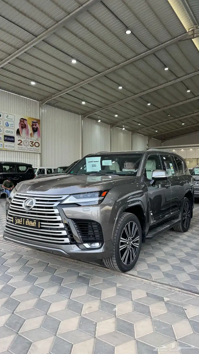 لكزس LX600 BB - أوف وايت - خليجي - 2025 1