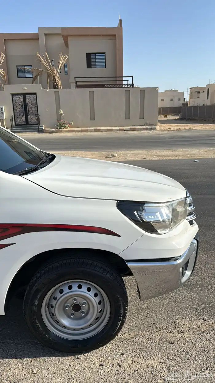 هايلكس مخزنه وكالة 7