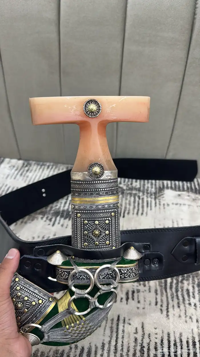 جنبيه حك زراف 2