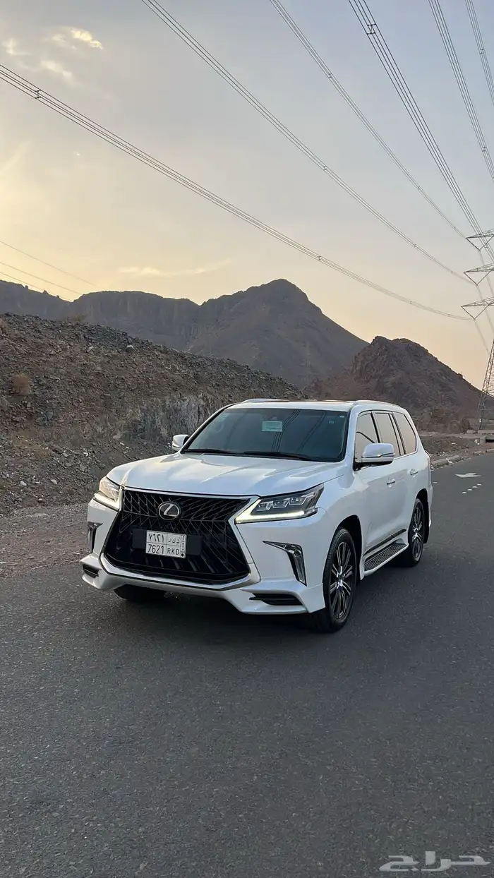 لكزس LX570 2019 10