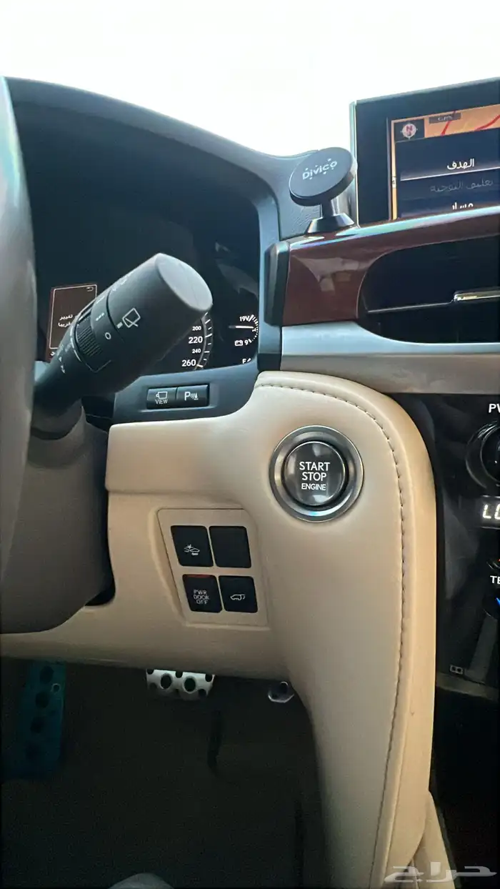 لكزس LX570 2019 34