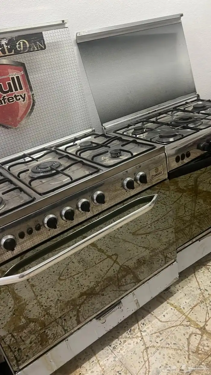 الفرن واحد عادي وواحد اتماتيك 0