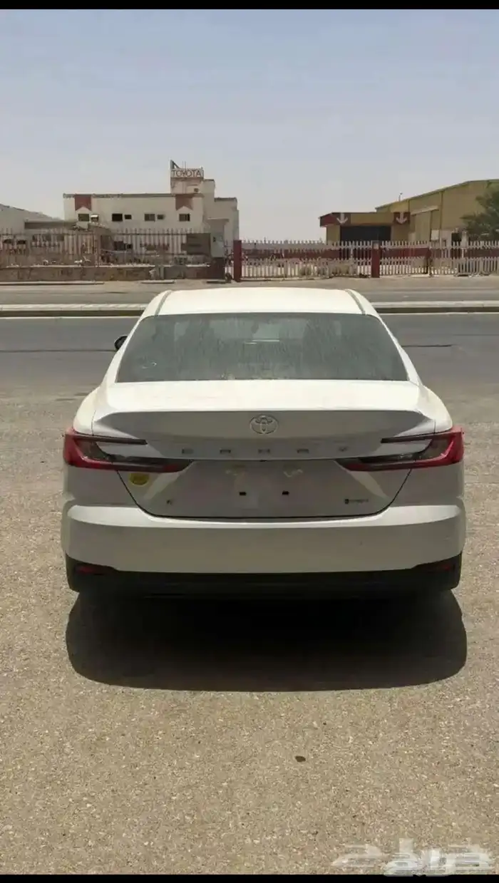 تويوتا كامري استندر هايبرد 4