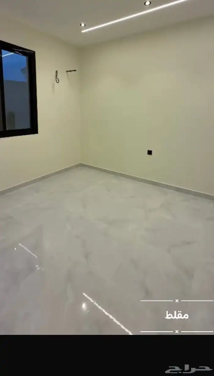 فلل للبيع في الحويه حي الواسط 7