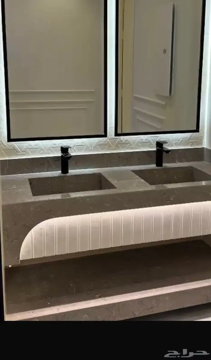 فلل للبيع في الحويه حي الواسط 6