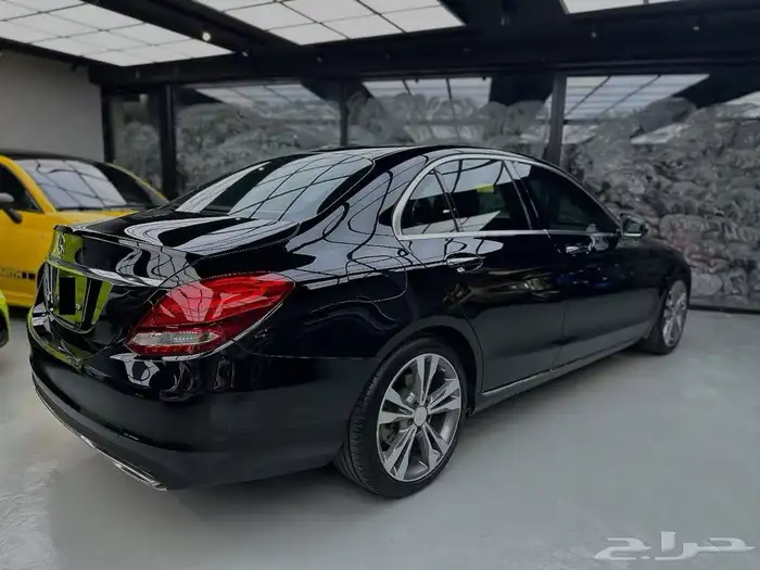 مرسيدس بنز C300 2016 4