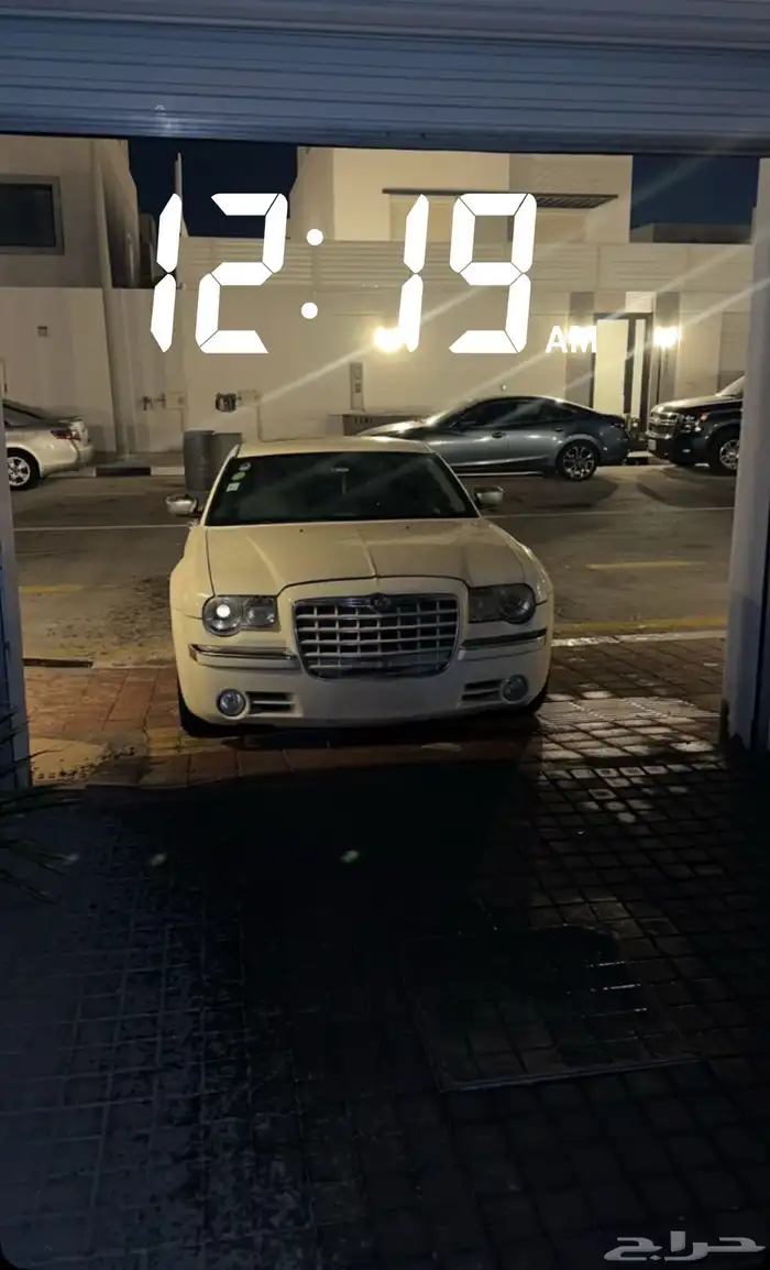 كرايسلر V8 5.7 Limited c300 8