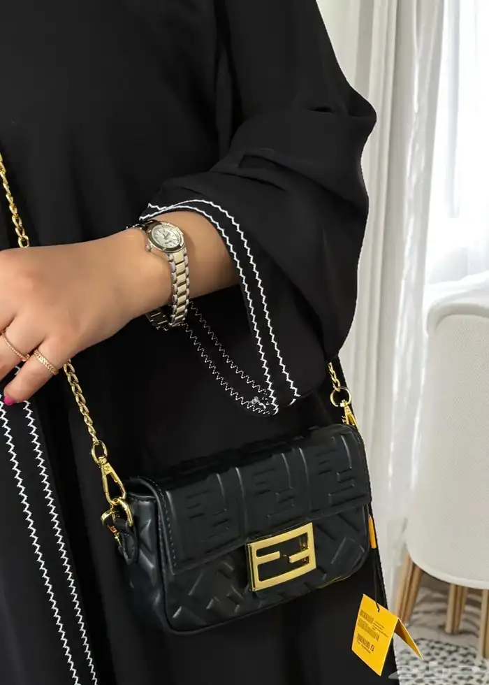 شنط ونظارات نسائية ماركات كوبي ون 31