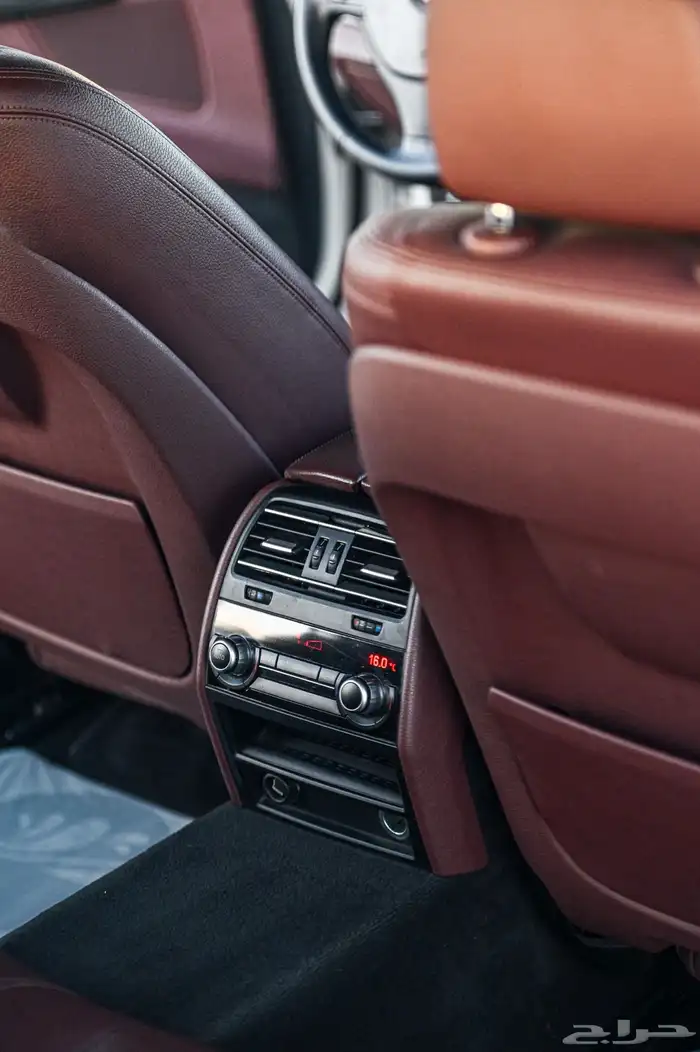 بي ام دبليو 740Li 10