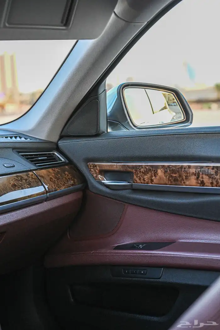 بي ام دبليو 740Li 12