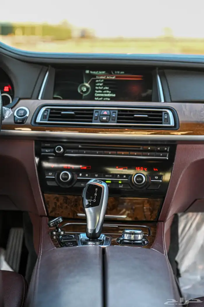 بي ام دبليو 740Li 8