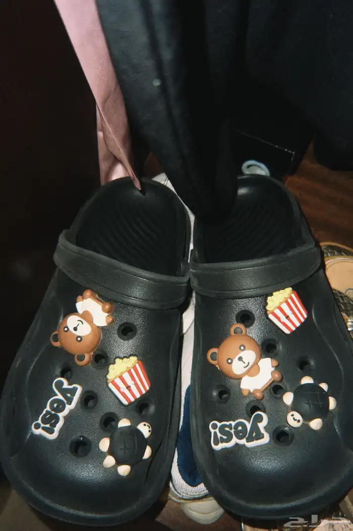 كروكس اسود 2