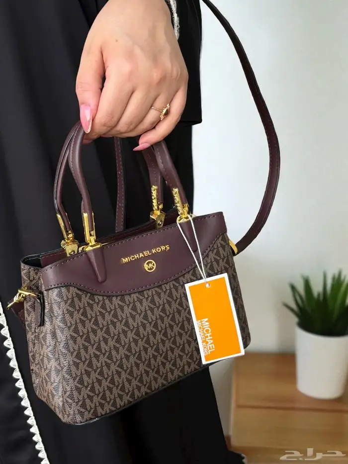 شنط ونظارات نسائية ماركات كوبي ون 73