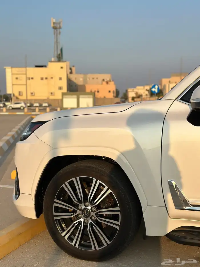 الكزسBB LX600 سعودي 2024 3