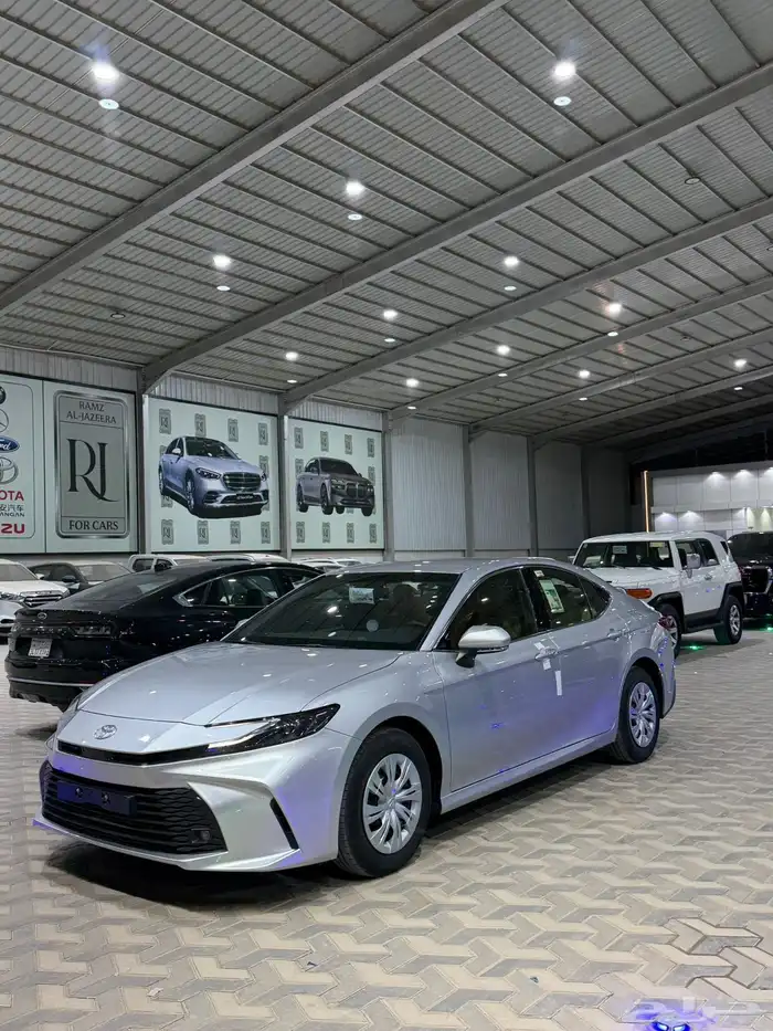 تويوتا كامري E 2025 سعودي عبداللطيف 1