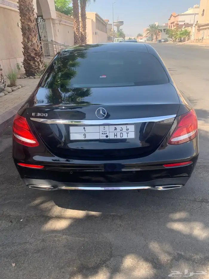 مرسدس E300 للبيع 3