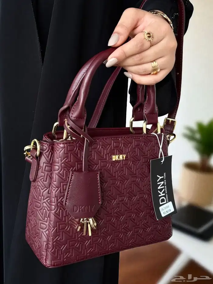 شنط ونظارات نسائية ماركات كوبي ون 35