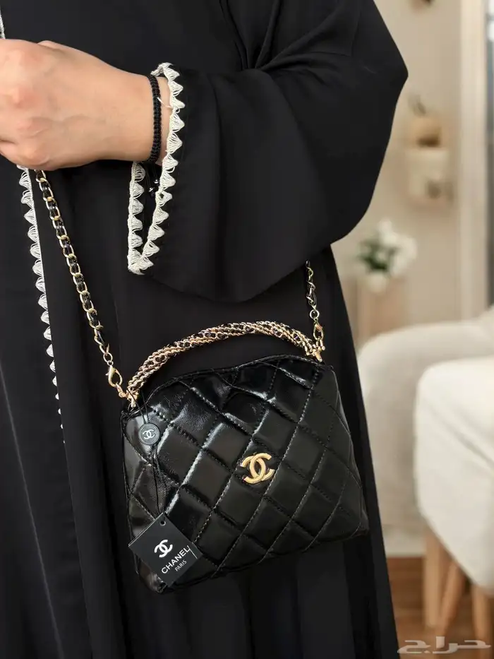 شنط ونظارات نسائية ماركات كوبي ون 82