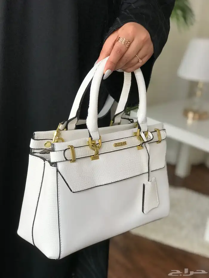 شنط ونظارات نسائية ماركات كوبي ون 44