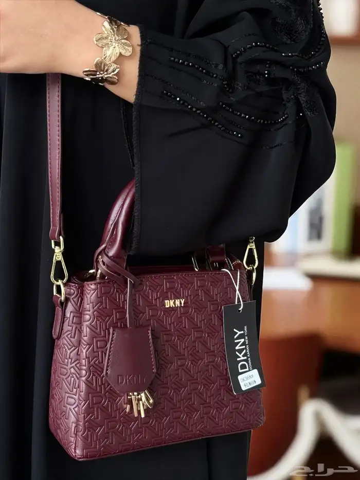 شنط ونظارات نسائية ماركات كوبي ون 57