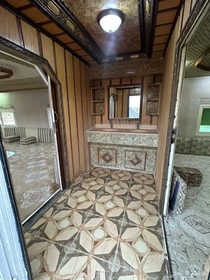معدات غرفة كرفان 6