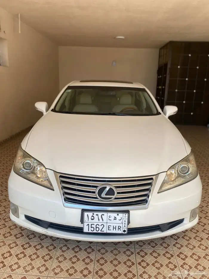 لكزس 2011 es350 نظيفه 2