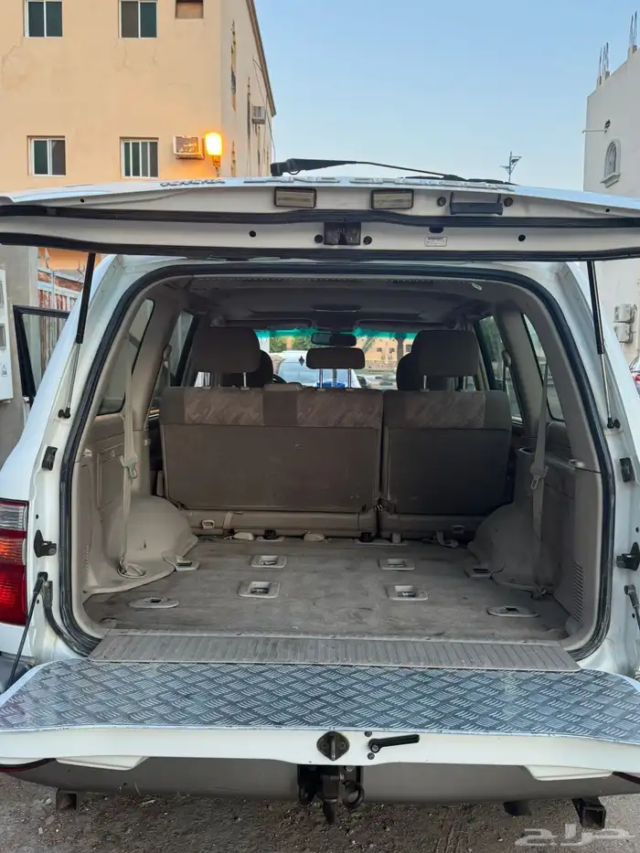 لاندكروزر 2001 . 8