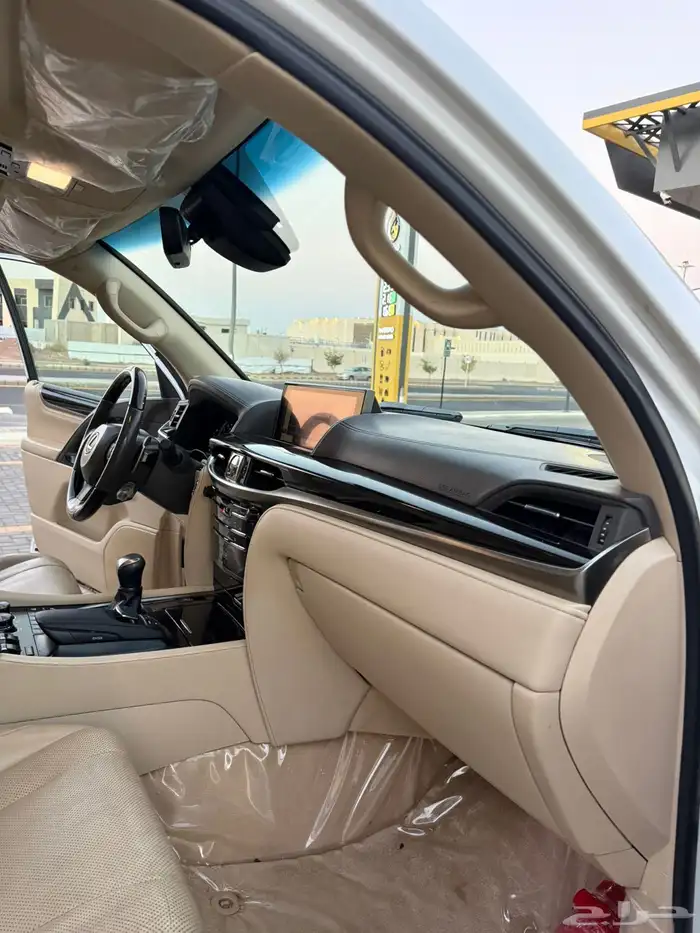 لكزس LX570 سبورت 2017 سعودي 11
