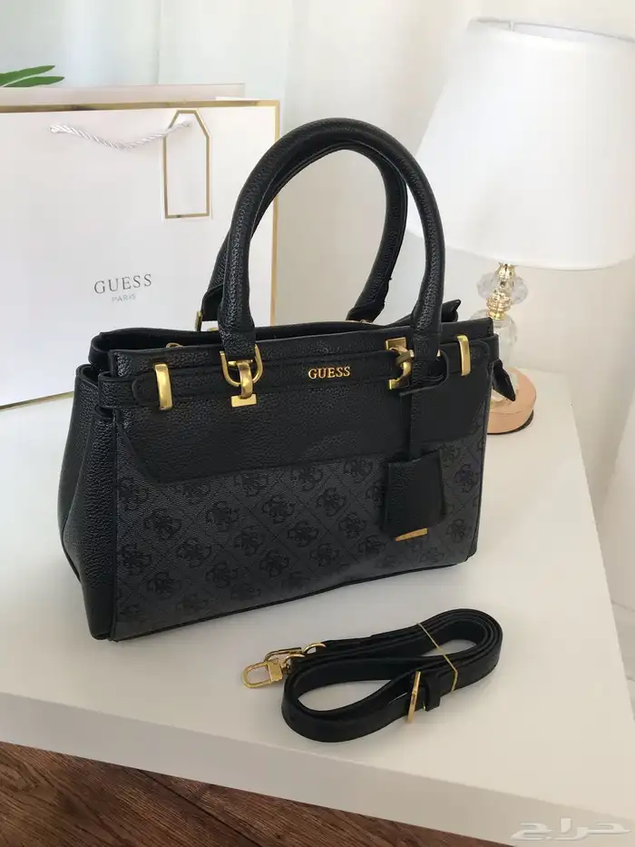 شنط ونظارات نسائية ماركات كوبي ون 87