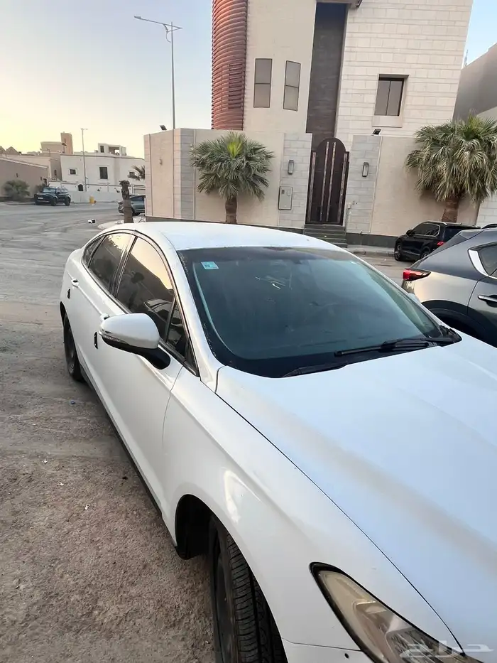 فورد فيوجن للبيع 5